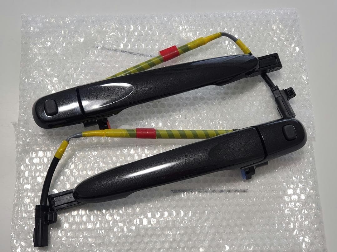 新品　LA400K(LA400A) コペンに　純正アウタードアハンドル　黒X07