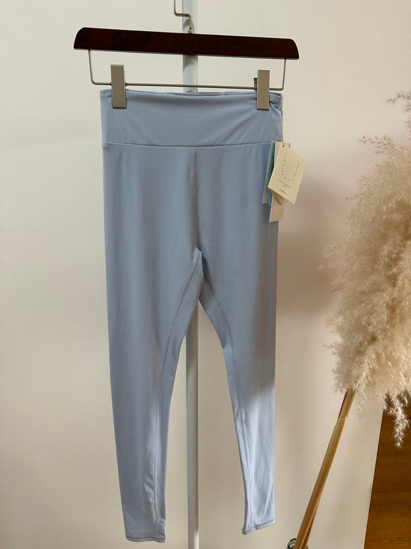 エミヨガ新品2点セット❗️イプサコラボサステナレッチユニティーレギンス&ブラトップ