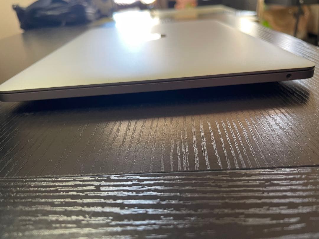 MacBook Pro 13インチ2020 Core i5 8GB 充100%