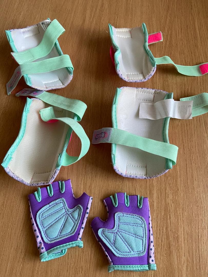 STRIDER ストライダー ピンク肘・膝パッド・手袋セット