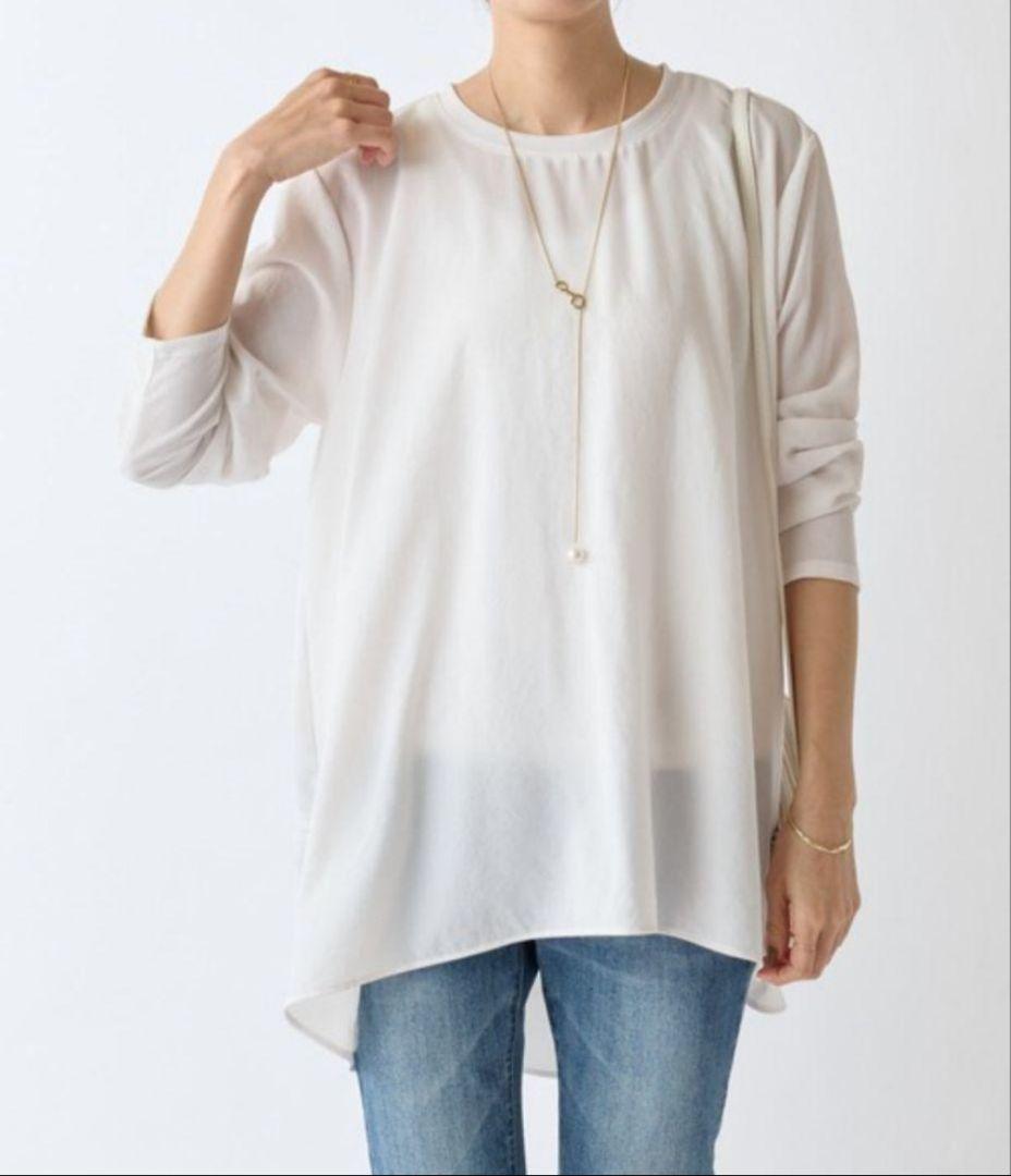 美品✨️BEARDSLEY　 後ろドレープTブラウス　アイボリー