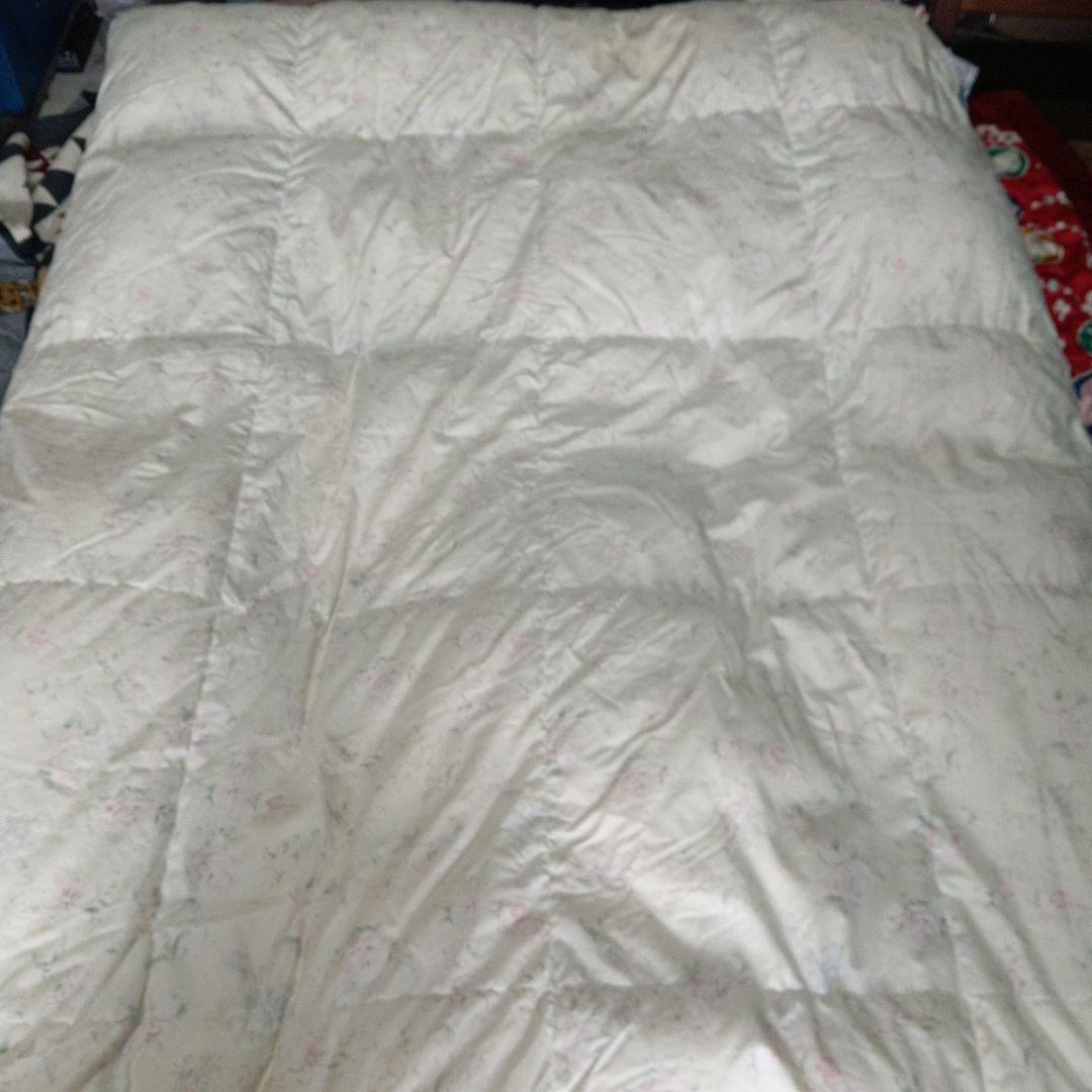 羽毛掛け布団　シングルサイズ　表地(絹仕様)　ダウン95%　中羽毛1.4㌔