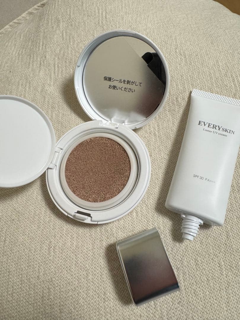 【美品】エブリースキン　ラスターUVクリーム　ラスタークッションD C