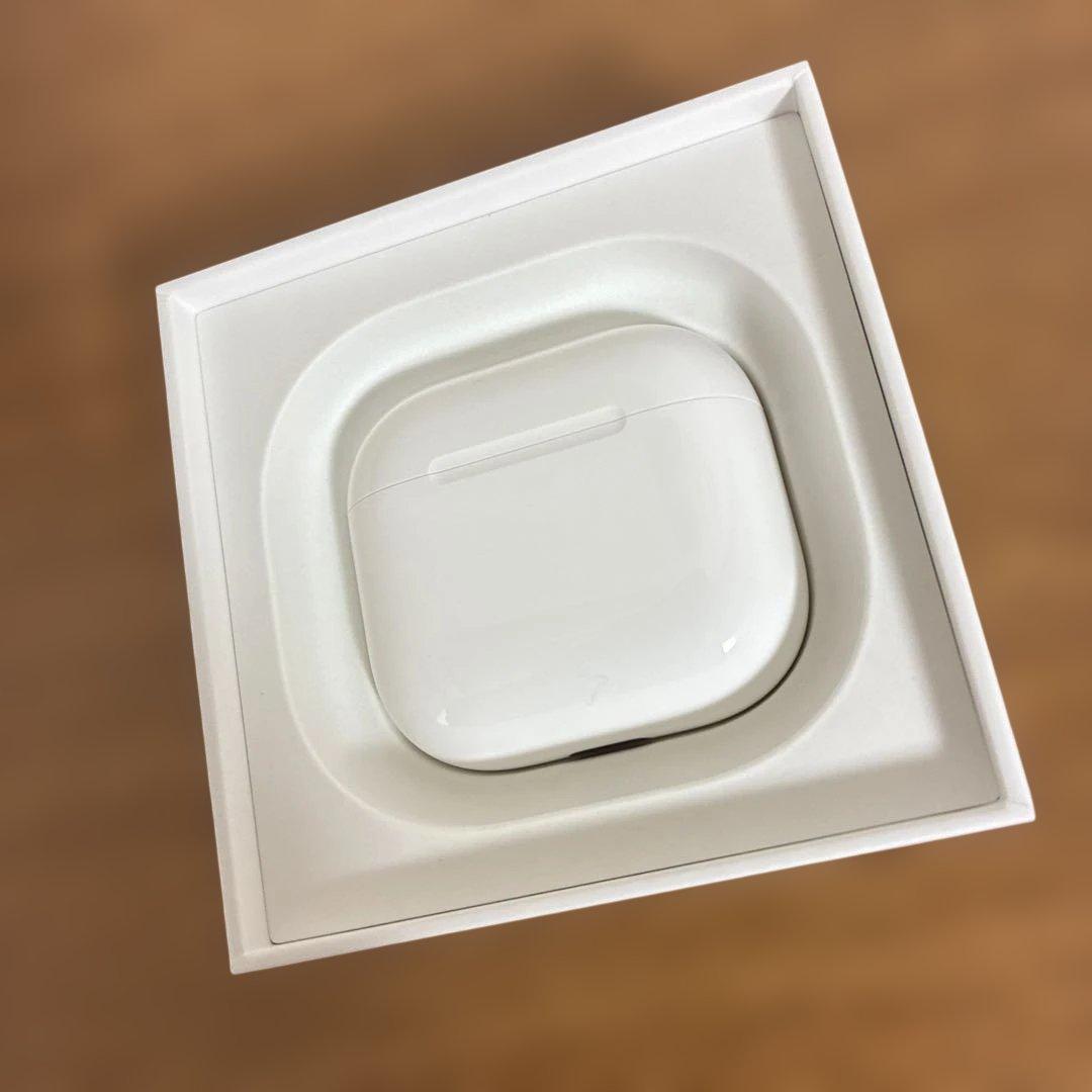 アップル Apple AirPods 4（エアーポッズ 4） MXP63J/A