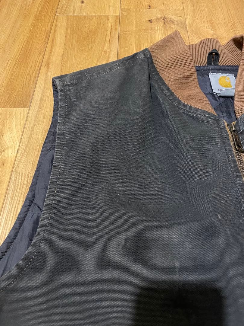 Carhartt ダック生地　ブラック ダウンベスト 2XL カーハート