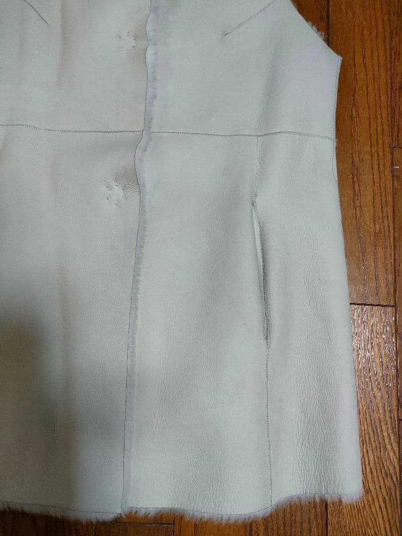 Traduireトラデュイール　羊革ムートンベスト　リバーシブルムートンジレ