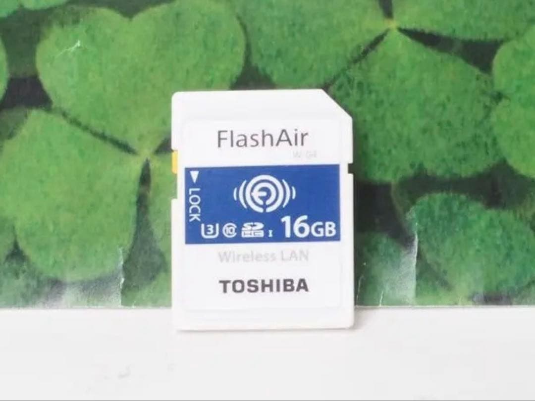 【美品】デジカメデータを簡単にスマホへ転送可能 東芝 WifiSDカード16GB