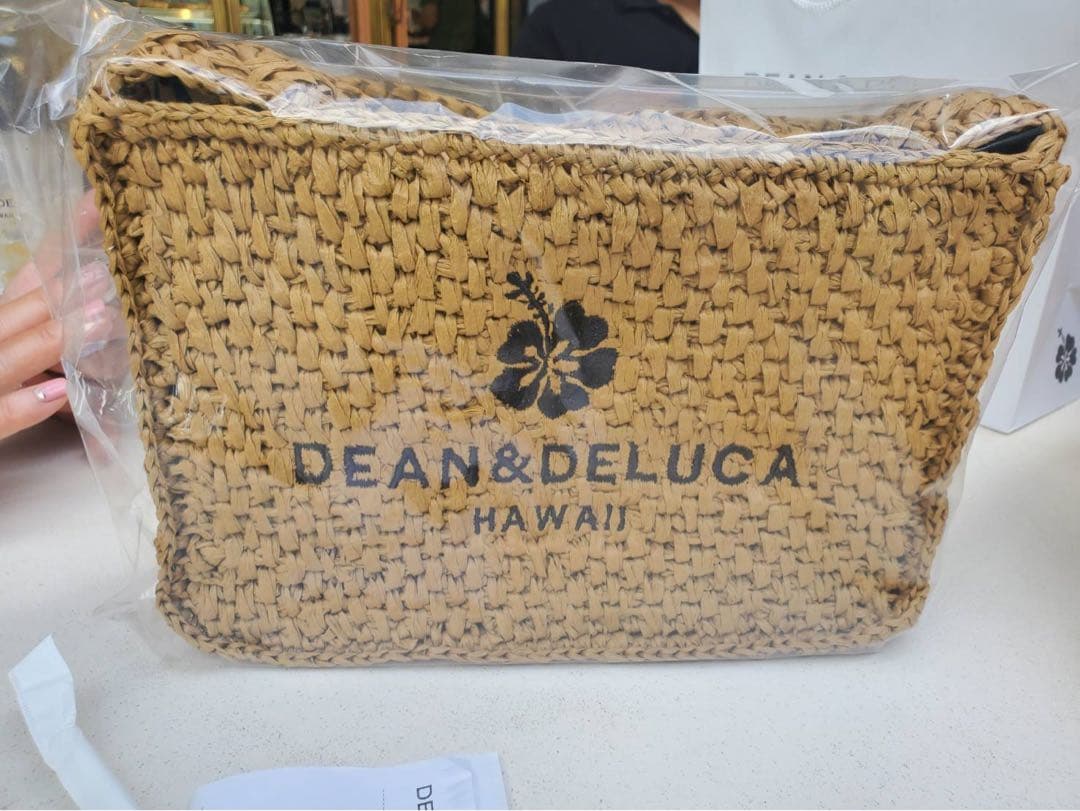 7月限定‼️値引き‼️新品超レア限定品！DEAN &DELUCA Hawaiiバッグ