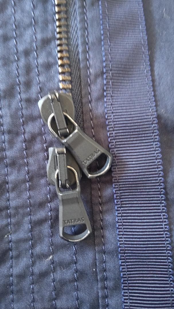 タトラス春コートサイズ3　インナーダウンベスト付き