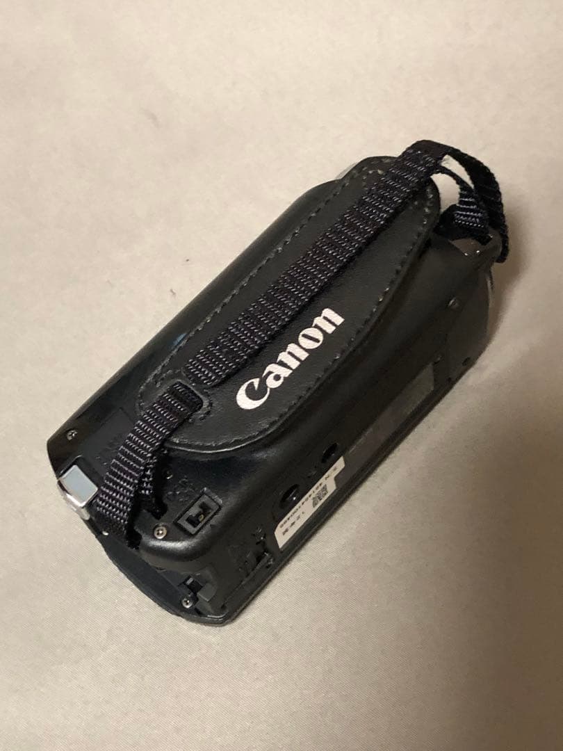 ビデオカメラ　キャノン　HF R32