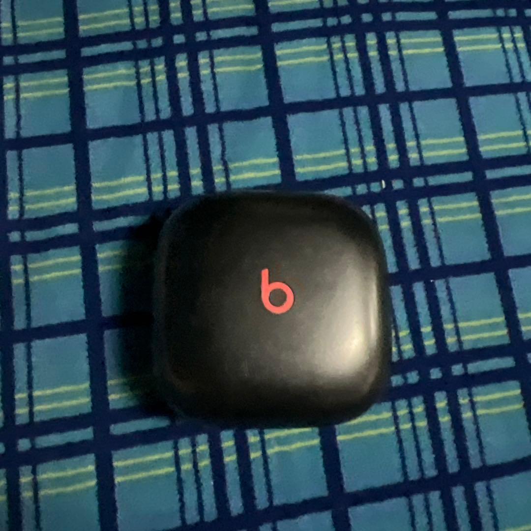 イヤホン beats by reiya