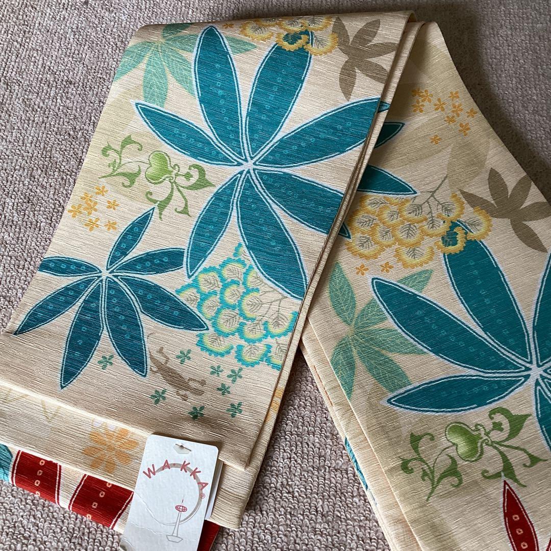 【工藤ちゃん】WAKKA 未使用半幅帯　南国の花々と鳥や蝶　正絹タグ付き