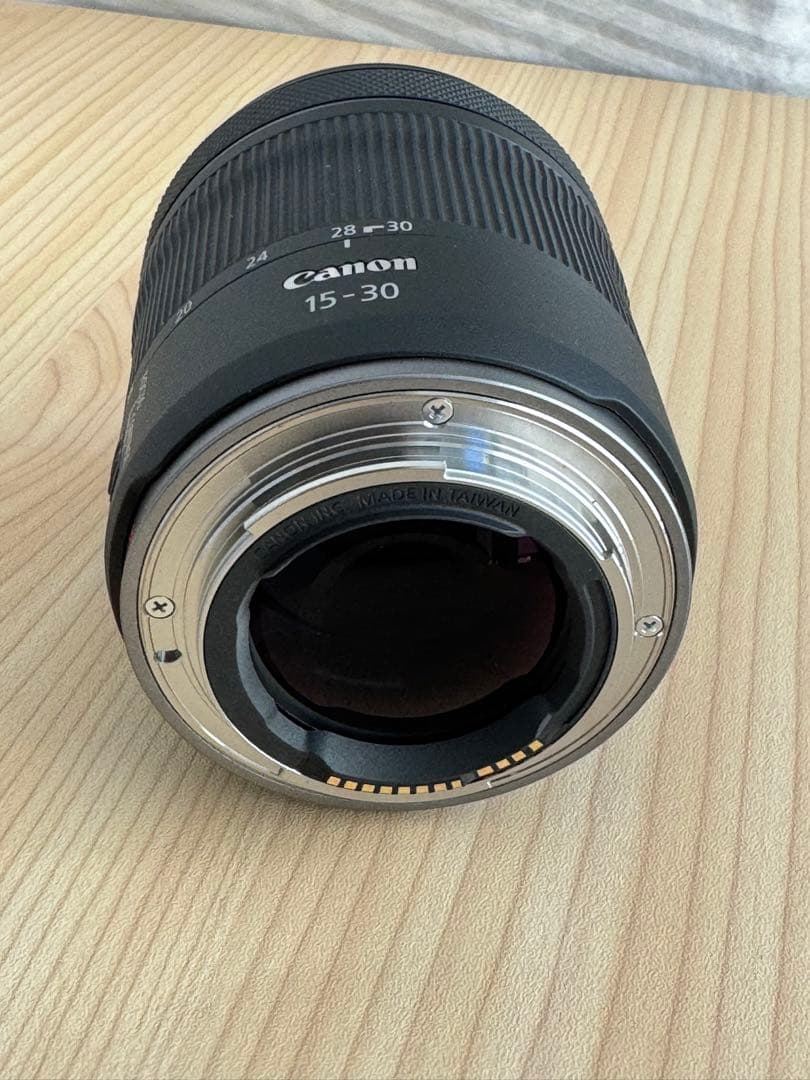 Canon RF 15-30mm F4.5-6.3 IS STMフードフィルター