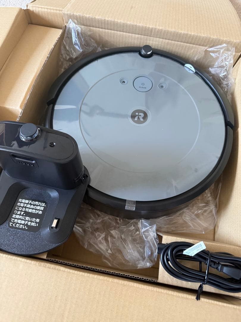 新品同様　iRobot Roomba ロボット掃除機　i2