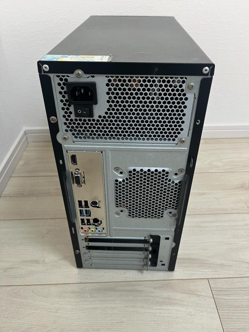 み*ん様 Windows 11 デスクトップPC Intel i3 16GB S