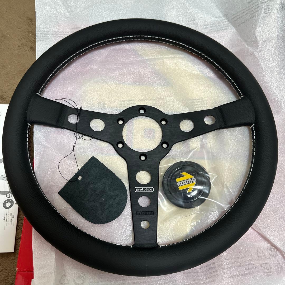 正規品MOMO プロトBK/BKスポーク　350mm新品未使用！