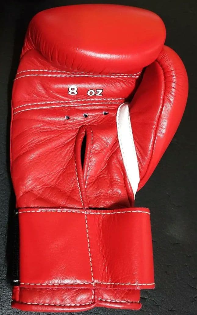 八八八Winning ボクシンググローブ 8 oz 赤 新品同様