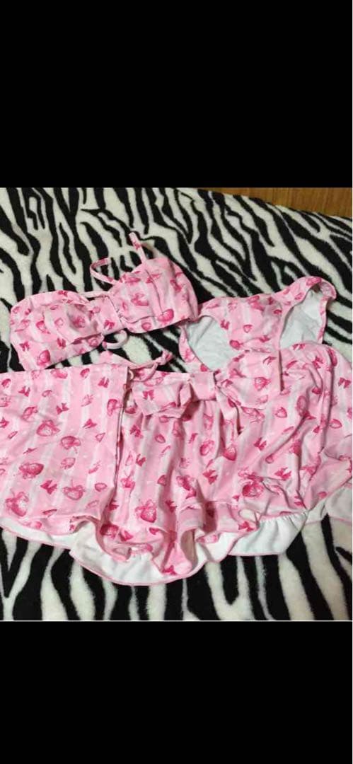 Princess Melody ピンク苺フリル水着