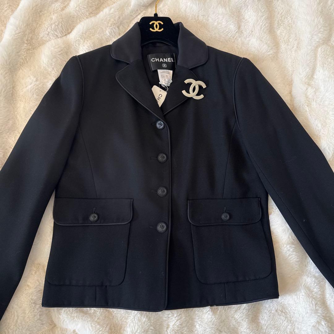 新品タグ付き♡CHANEL ブラックジャケット　38
