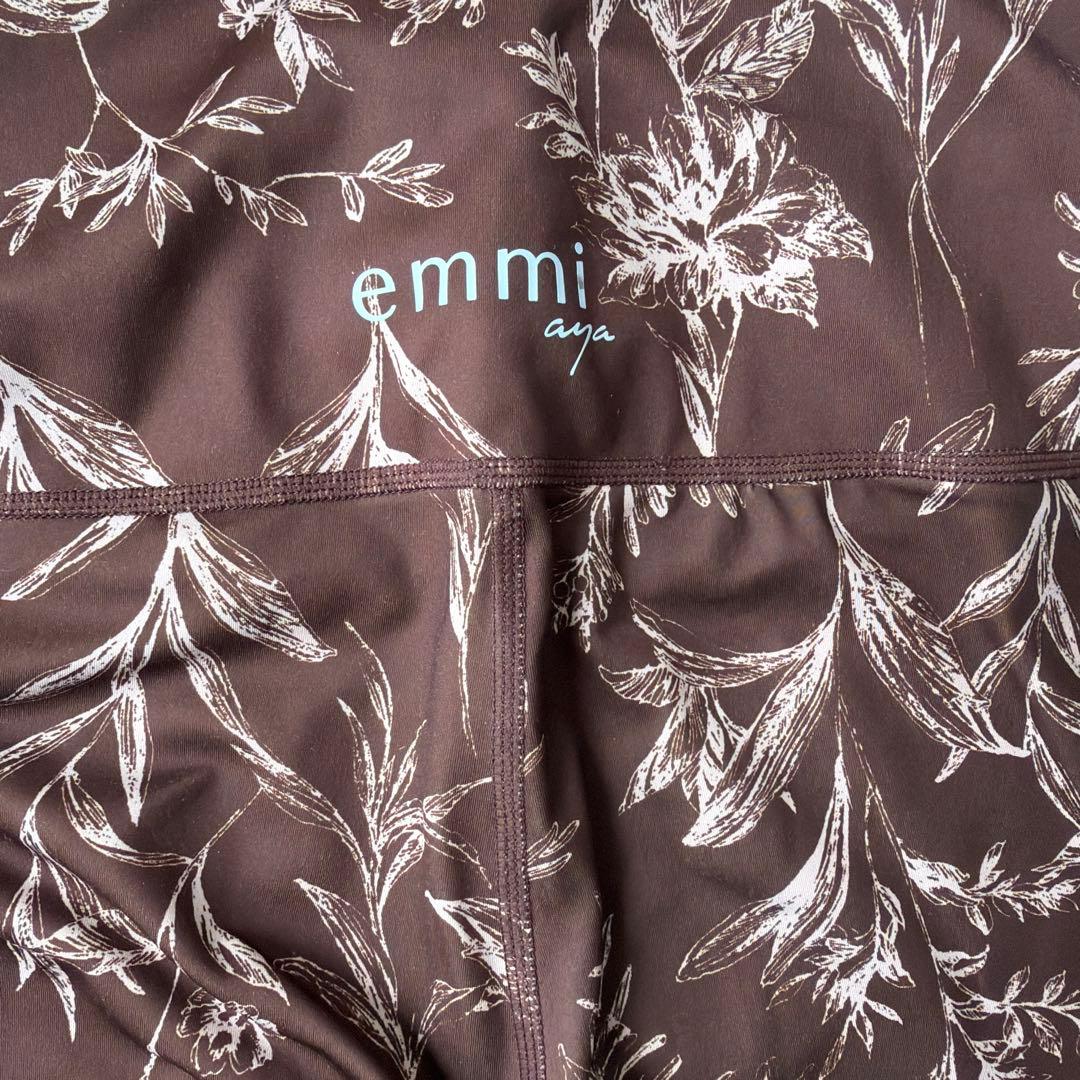 emmi yoga ボタニカル柄 ヨガウェア 上下セット ブラウン