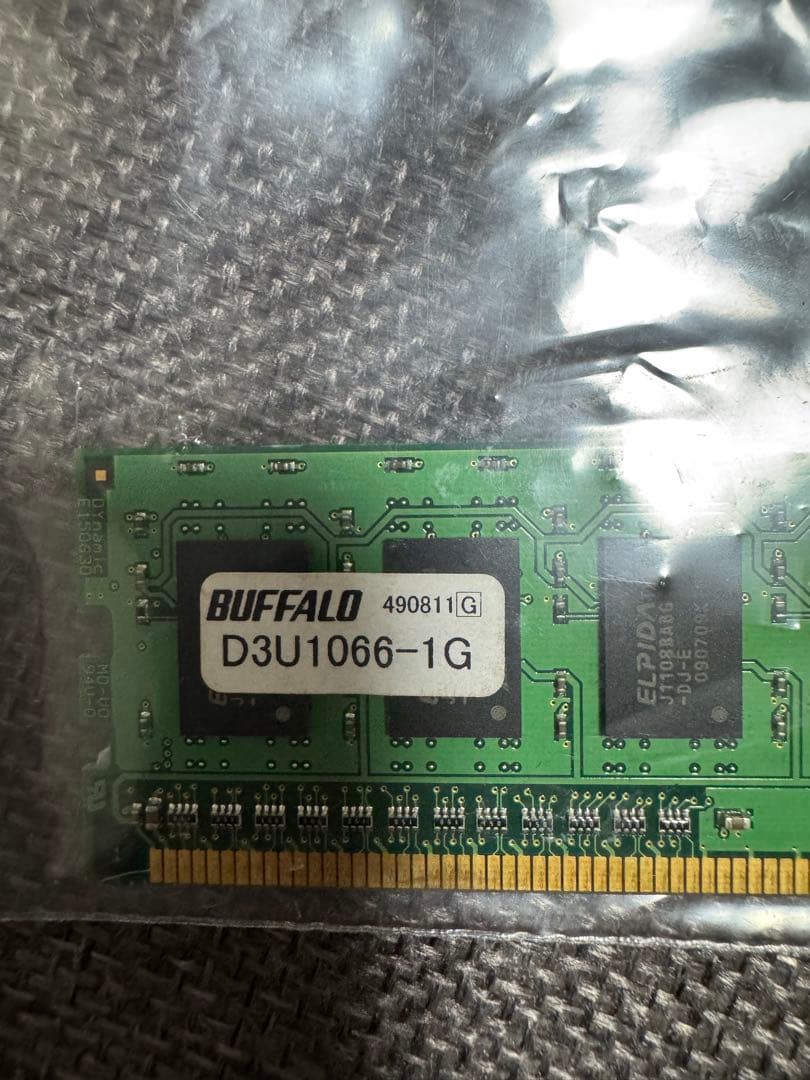 BUFFALO D3U1066-1G メモリ