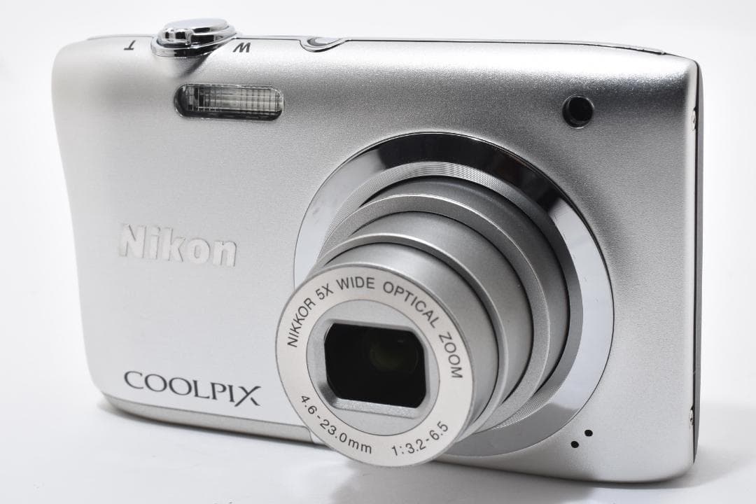 超美品 ニコン COOLPIX A100 コンパクトデジタルカメラ シルバー