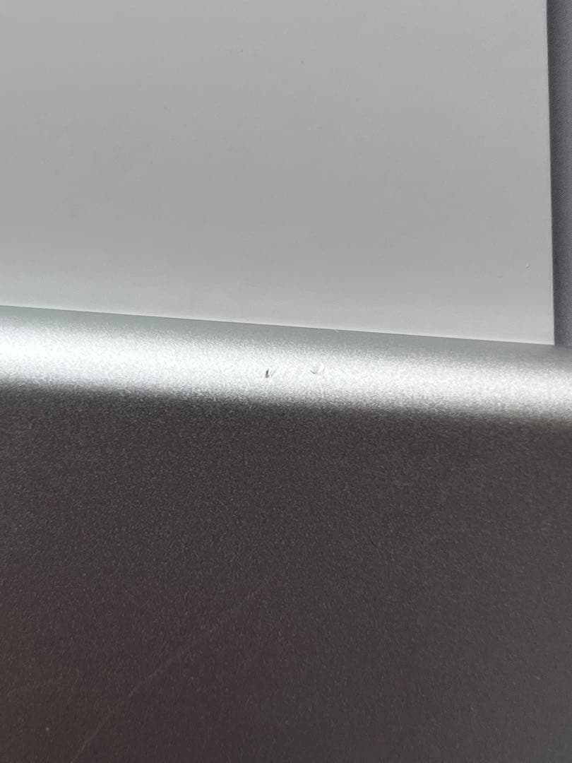 IPad第7世代シルバー128GB目立った傷なし 箱、充電器付き