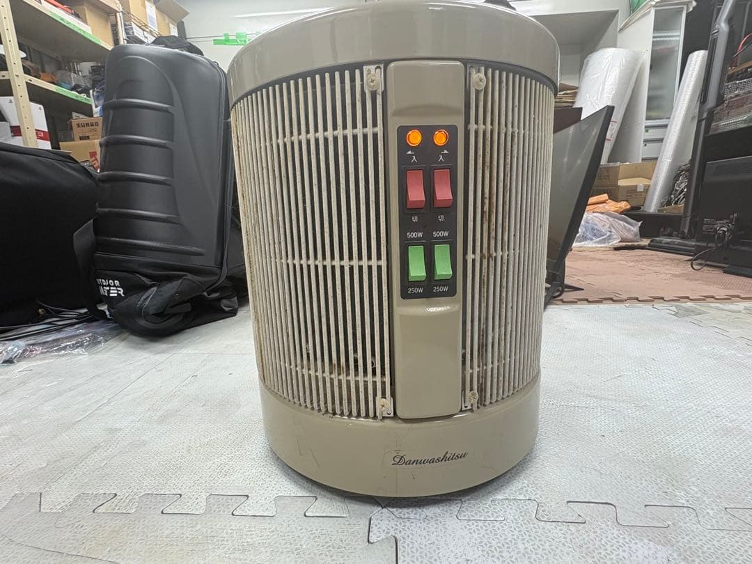 暖話室 1000型 '18年製遠赤外線パネルヒーター BGアールシーエス動作確認