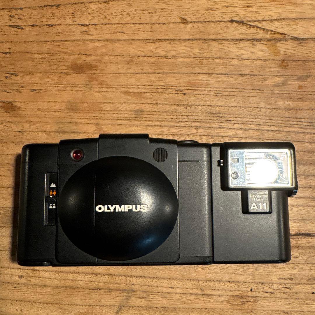 オリンパス　OLYMPUS XA-2 A11