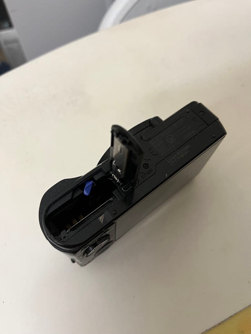 Sony Cyber-shot DSC- HX30V バッテリ無し　動作未確認