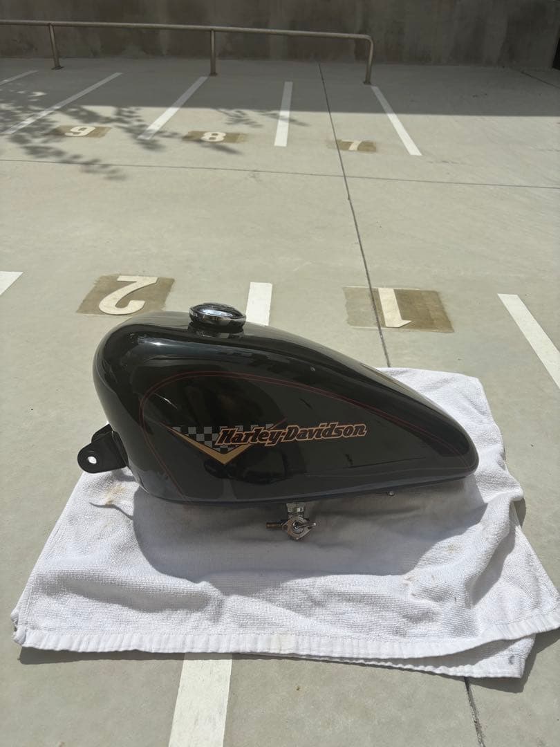 ハーレーダビッドソンXL1200S 純正タンクキャップコック付