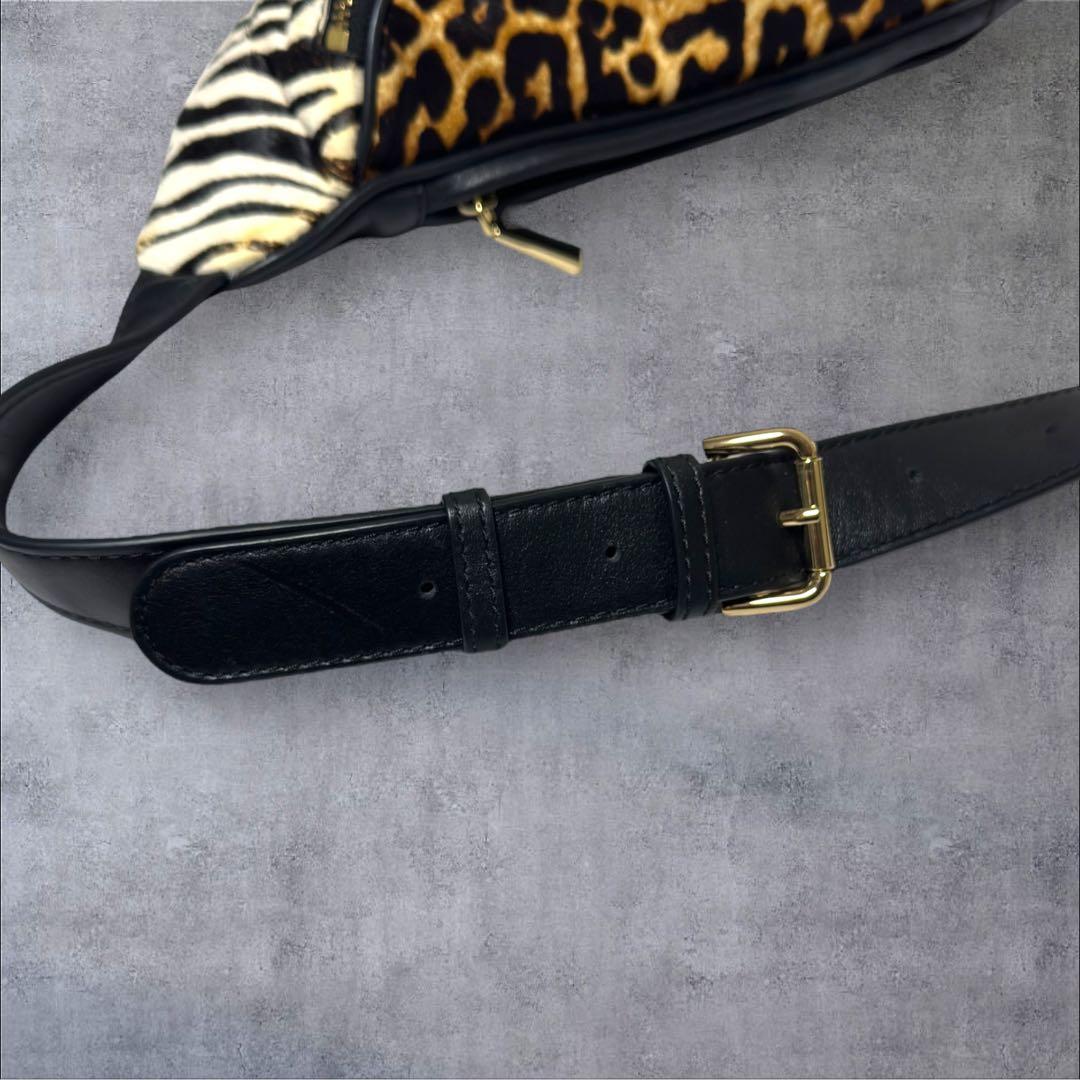 C702/マイケルコース MICHAEL KORS ボディバッグ レオパード