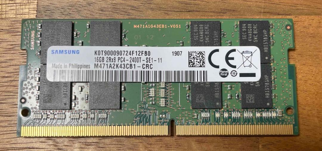 SAMSUNG 16GB DDR4 PC4-2400T ノートパソコン用