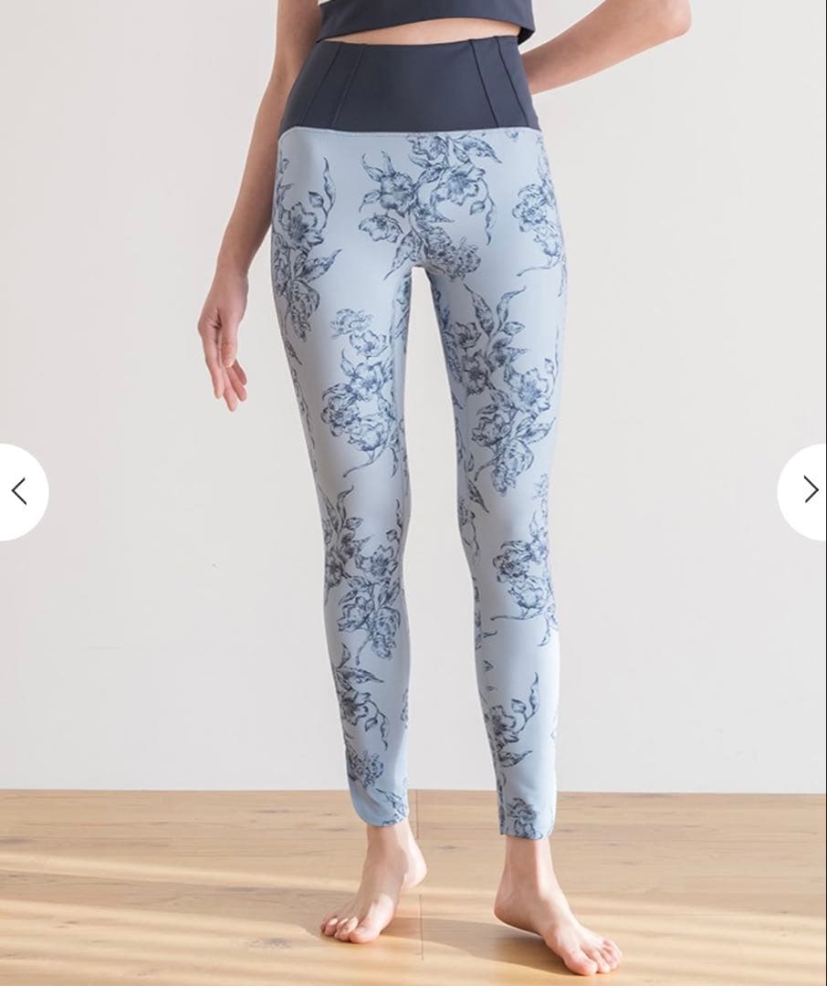 【新品】SUKALA アンティークプリントレギンス　スモークブルー