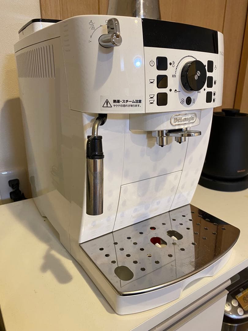 De’Longhi ECAM22112W Magnifica S