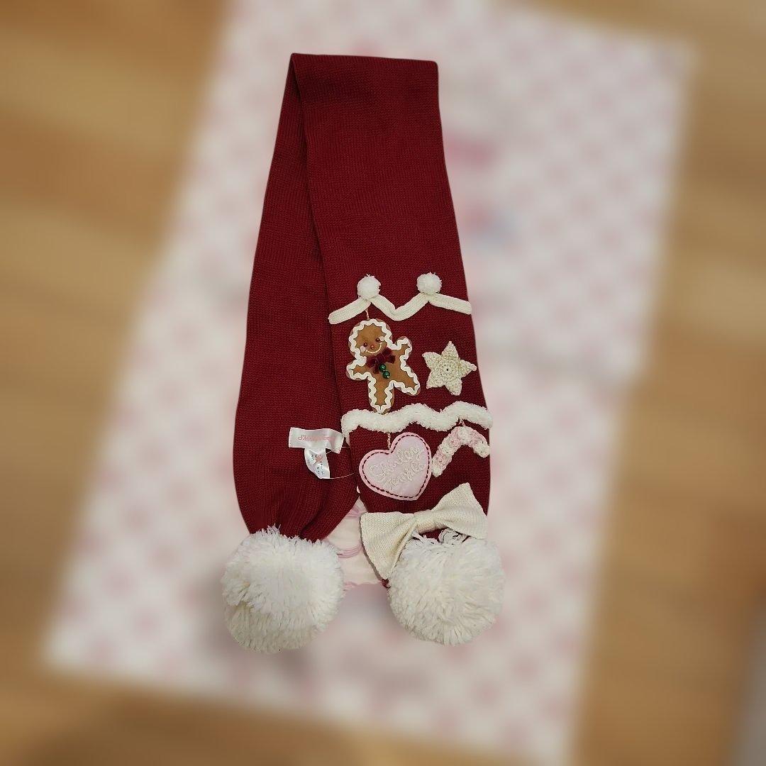 シャーリーテンプル赤いポンポンスカーフ ジンジャーブレッドマン