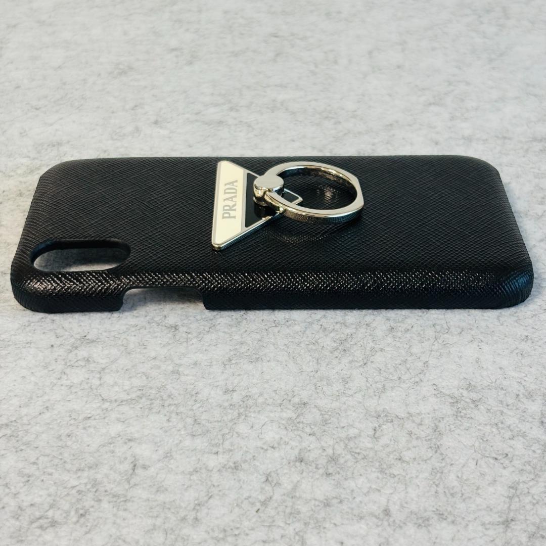 プラダ　iPhoneケース サフィアーノレザー スマホリング　黒　PRADA