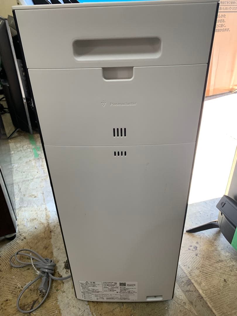j252 SHARP KI-RX70-W 加湿空気清浄機　2023年製　動作品