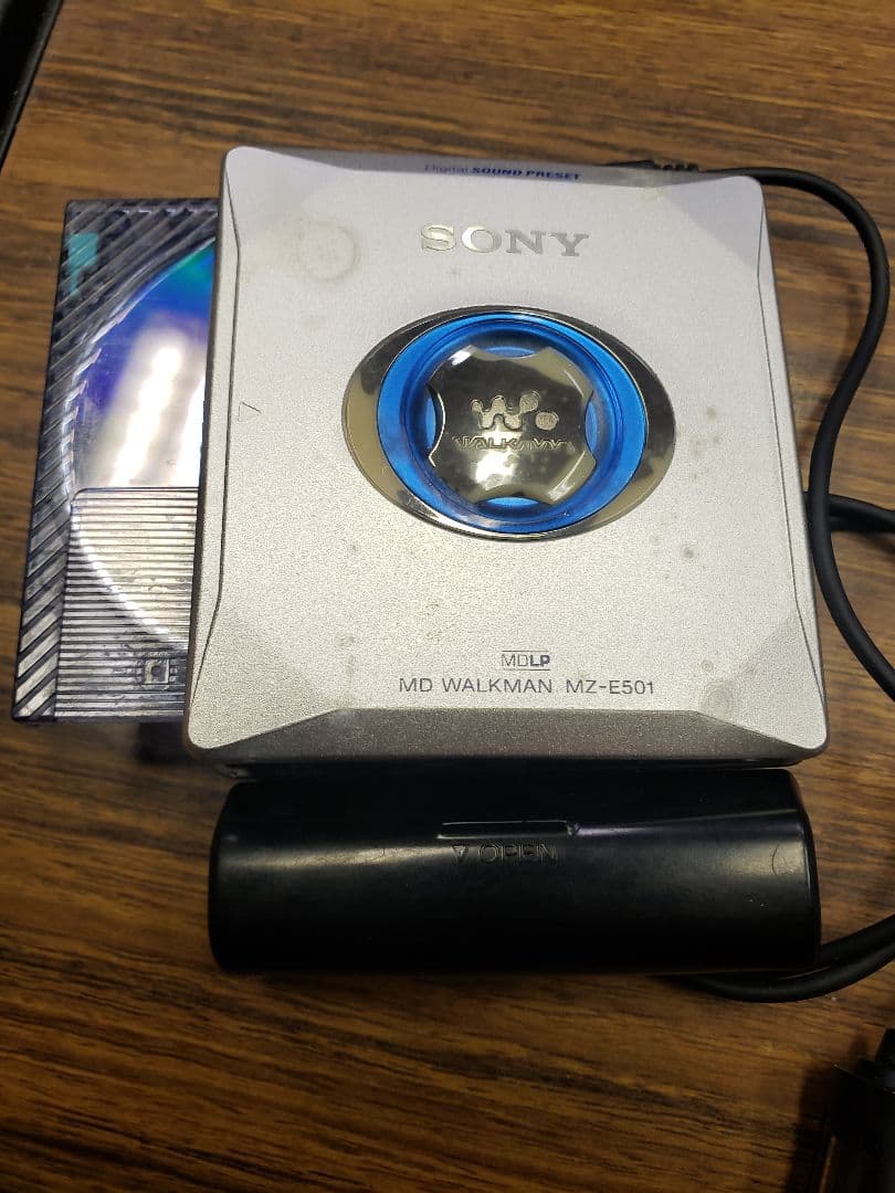 ソニーMDウォークマン　 MD WALKMAN MZ-E501