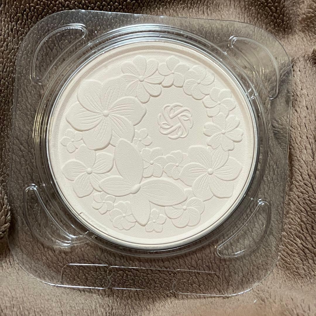 コスメデコルテ マルセルワンダースコレクション2024 フェイスパウダー