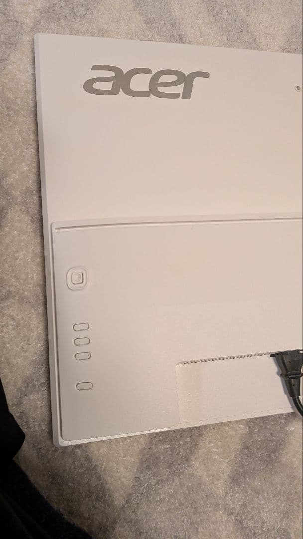 ET322QK　4 k モニター　31.5インチ