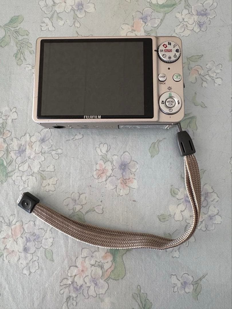 Fujifilm FinePix J250 コンパクトデジタルカメラ 値下げ