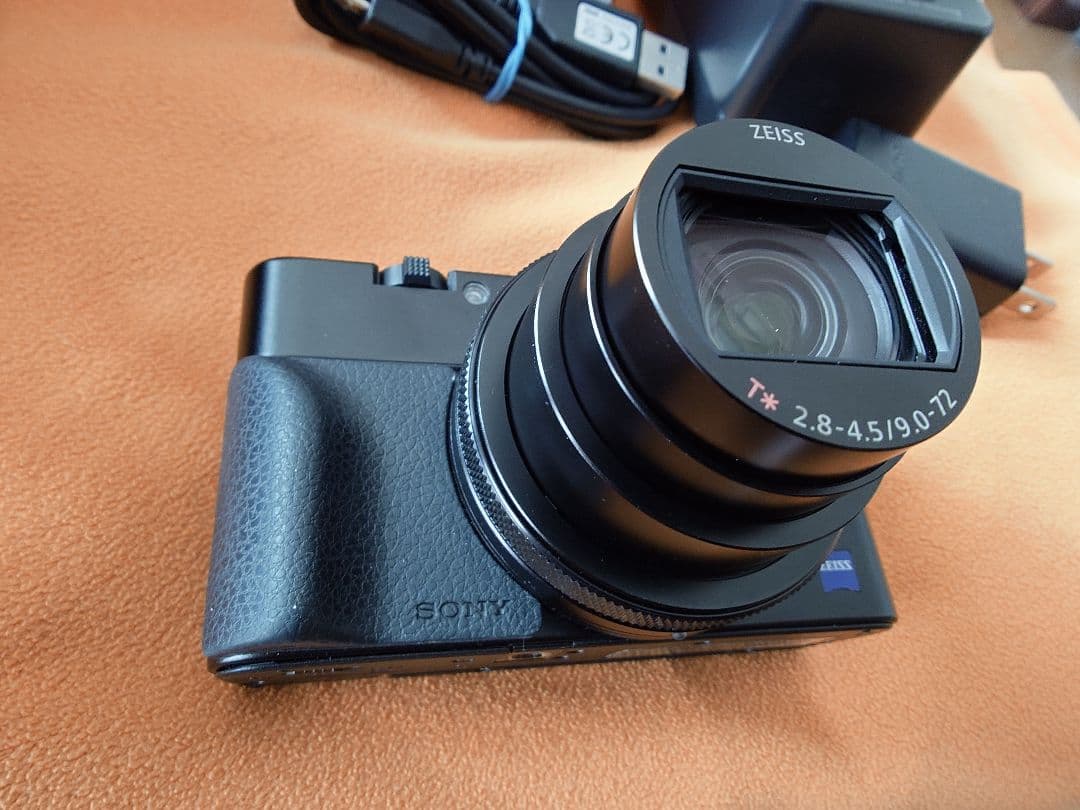 SONY DSC-RX100M7 アタッチメントグリップ付