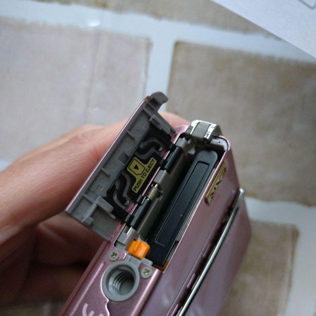 Fujifilm FinePix Z800EXR ピンク Y2K デジカメ