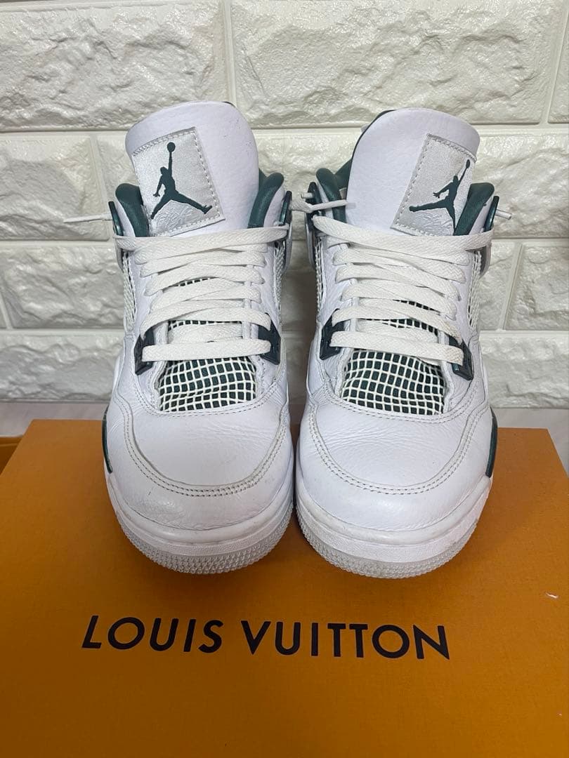 エアジョーダン4レトロ \
