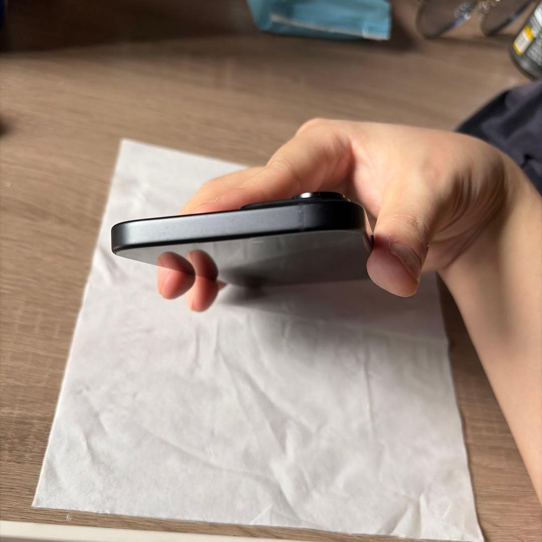 【美品】iPhone15 256gb ブラック SIMフリー