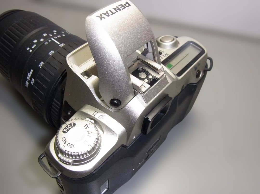 091 PENTAX MZ-50 一眼レフカメラ SIGMAレンズ付き送料込み