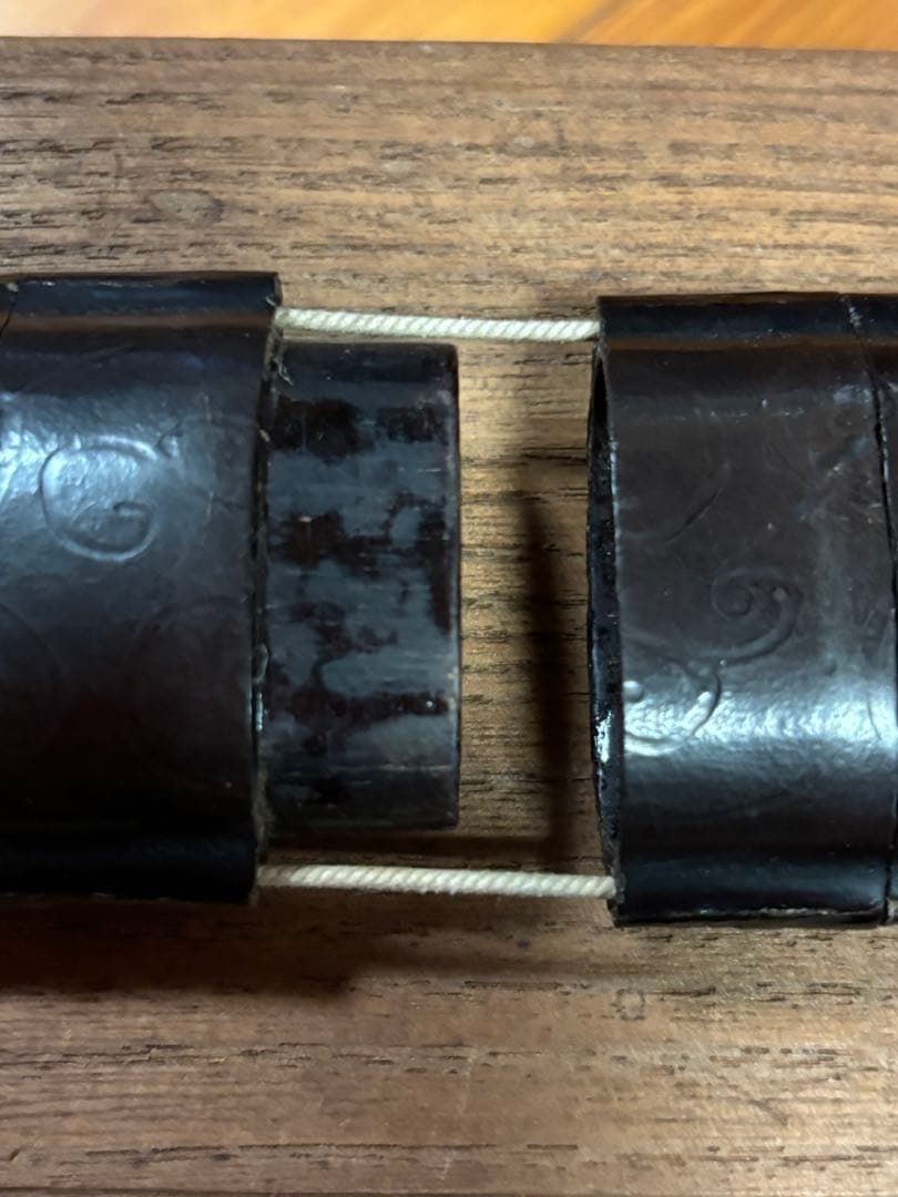 未(ひつじ)の根付け　唐草模様の入った印籠　時代あり