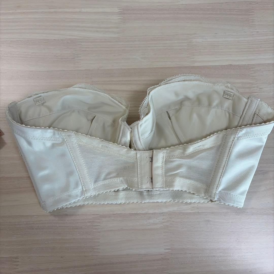 ブライダルインナー　ブライダリウムミュー　D65