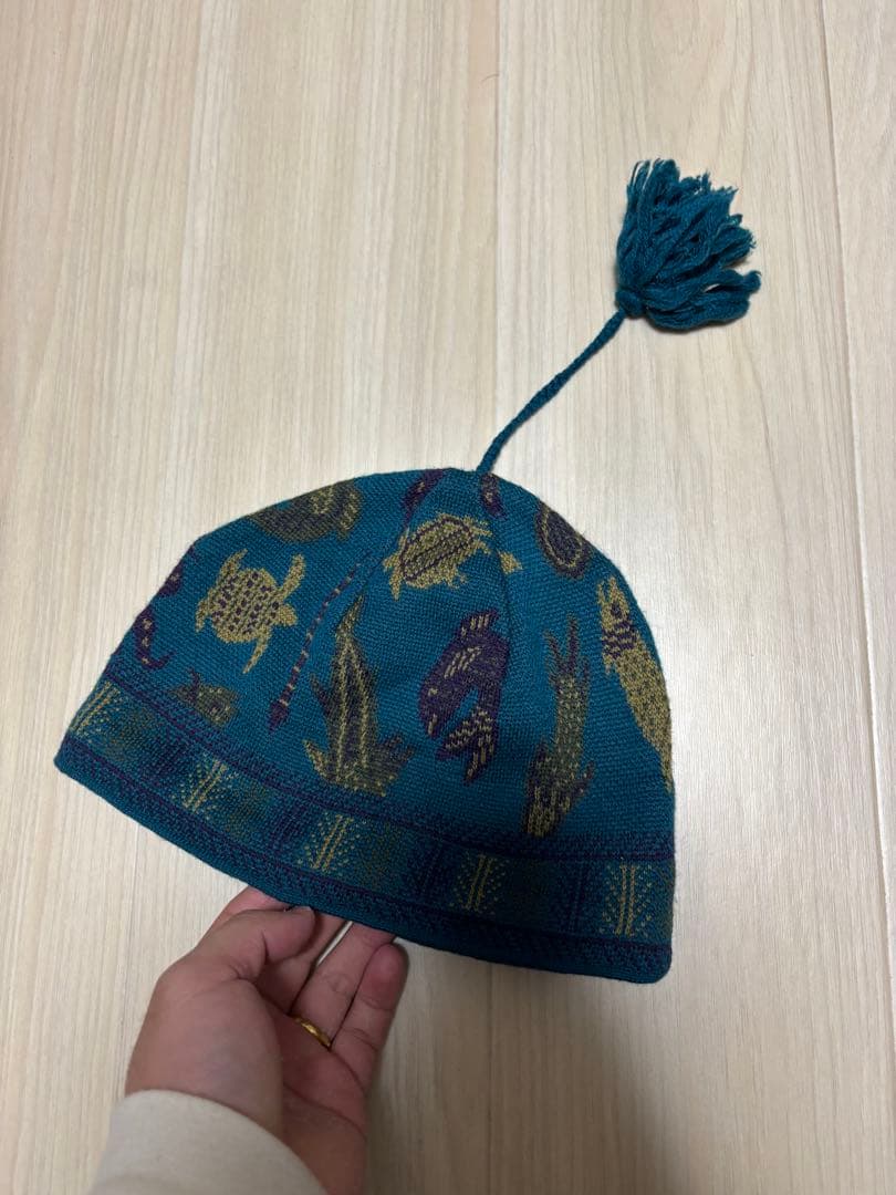 亀　patagonia ニット帽　黒タグ